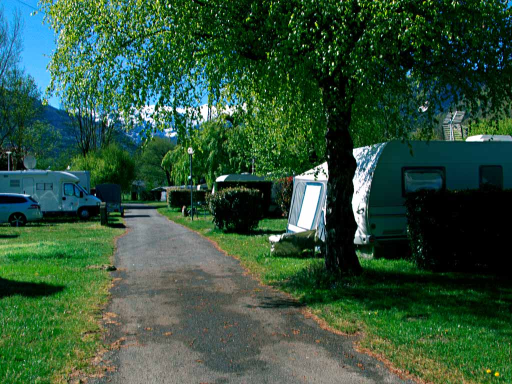 emplacement camping-car dans le vallée de Luchon